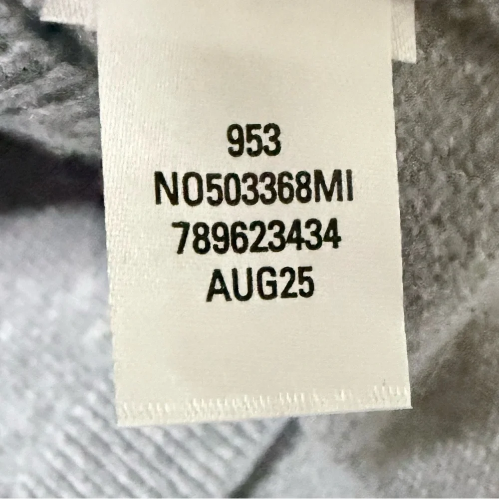 Nordstrom Women's 100% Cashmere Grey Heather V-Neck Sweater - Sz Large, NWT